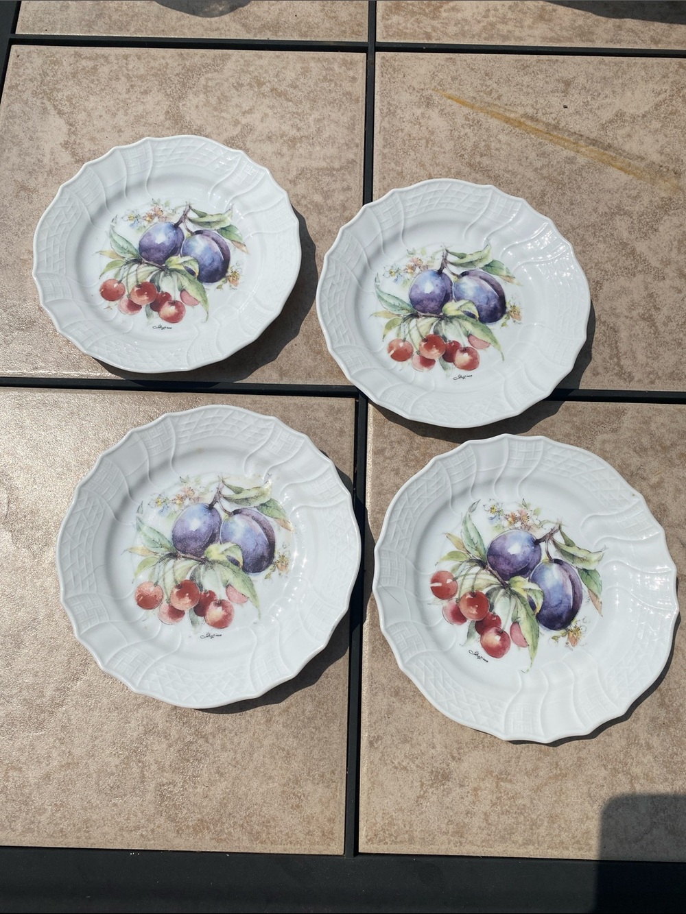 Vintage Hutschenreuther Germany Porcelain Dresden 7.5" Plates - Set of 4